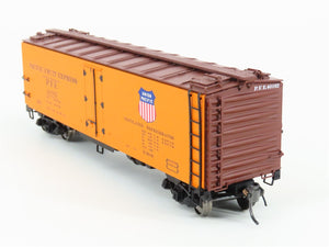 HO Intermountain 46709P-02 PFE Southern Pacific R-40-10 Refrigerator Car #40162