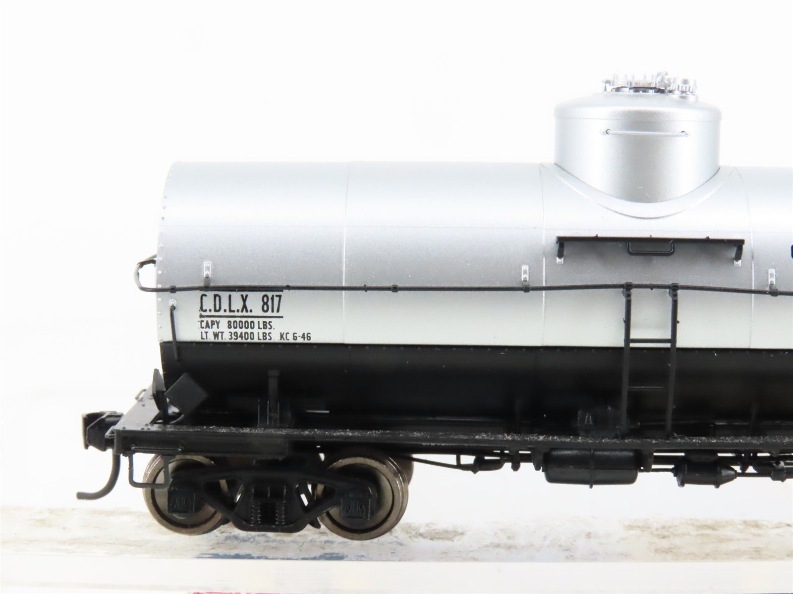 HO Scale Walthers 905-2011 CDLX California Dispatch Single Dome Tankcar #817