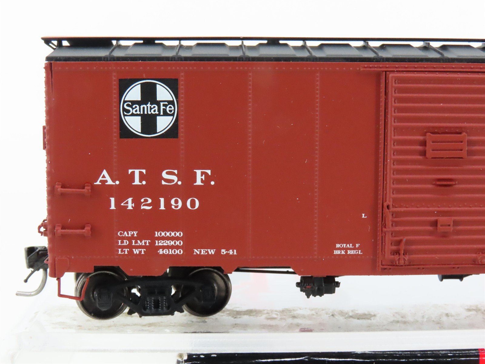 HO Scale Intermountain 45833-02 ATSF Santa Fe 40' 1937 AAR Boxcar #142190