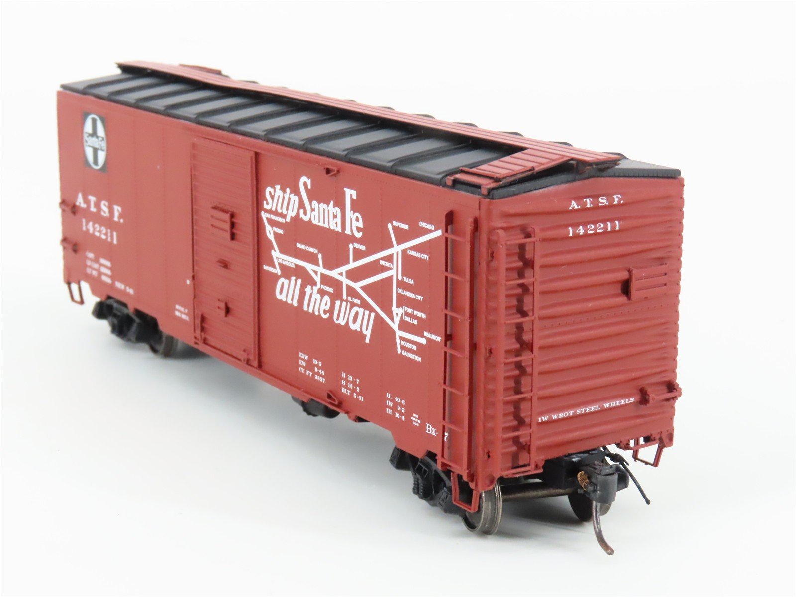 HO Scale Intermountain 45833-03 ATSF Santa Fe 40' 1937 AAR Boxcar #142211