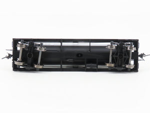 HO Scale Intermountain 46302-27 SCMX Shell Chemical Single Dome Tankcar #910