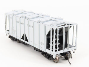 HO Scale Intermountain 48635-07 NP Northern Pacific 2-Bay Covered Hopper #75002