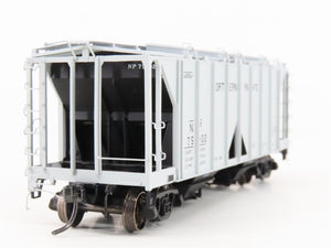 HO Scale Intermountain 48635-07 NP Northern Pacific 2-Bay Covered Hopper #75002