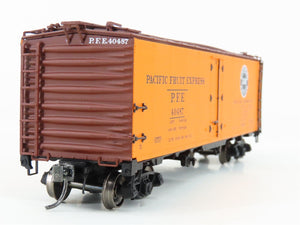 HO Scale Intermountain 46709P-04 PFE Southern Pacific R-40-10 Reefer Car #40487