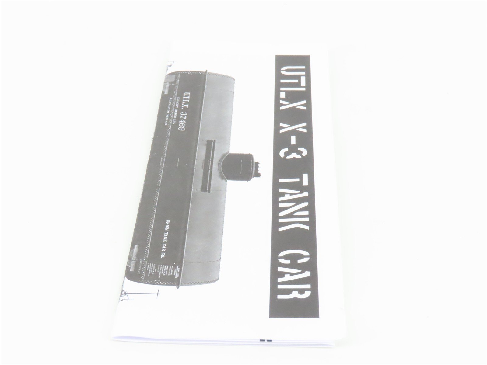 HO Scale Rapido 159001A UTLX Union Tank Car Co. Single Dome Tankcar #32025