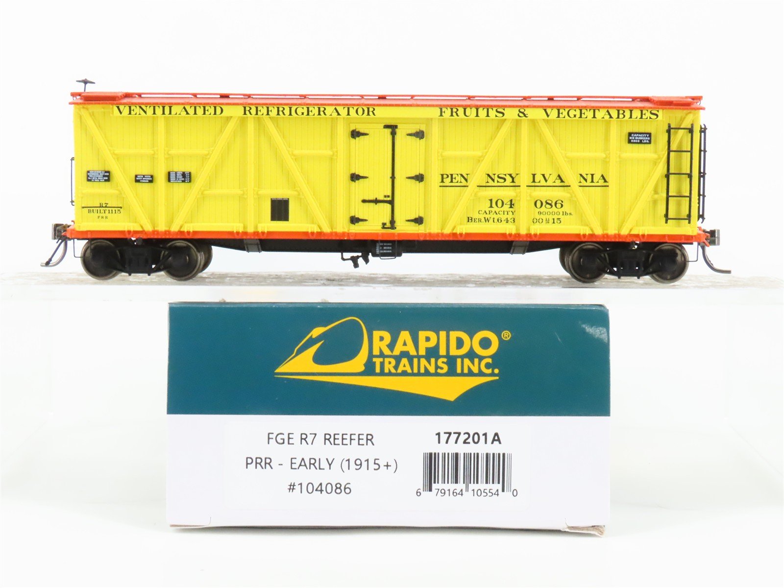 HO Scale Rapido 177201A FGE/PRR Pennsylvania R7 Reefer Car #104086