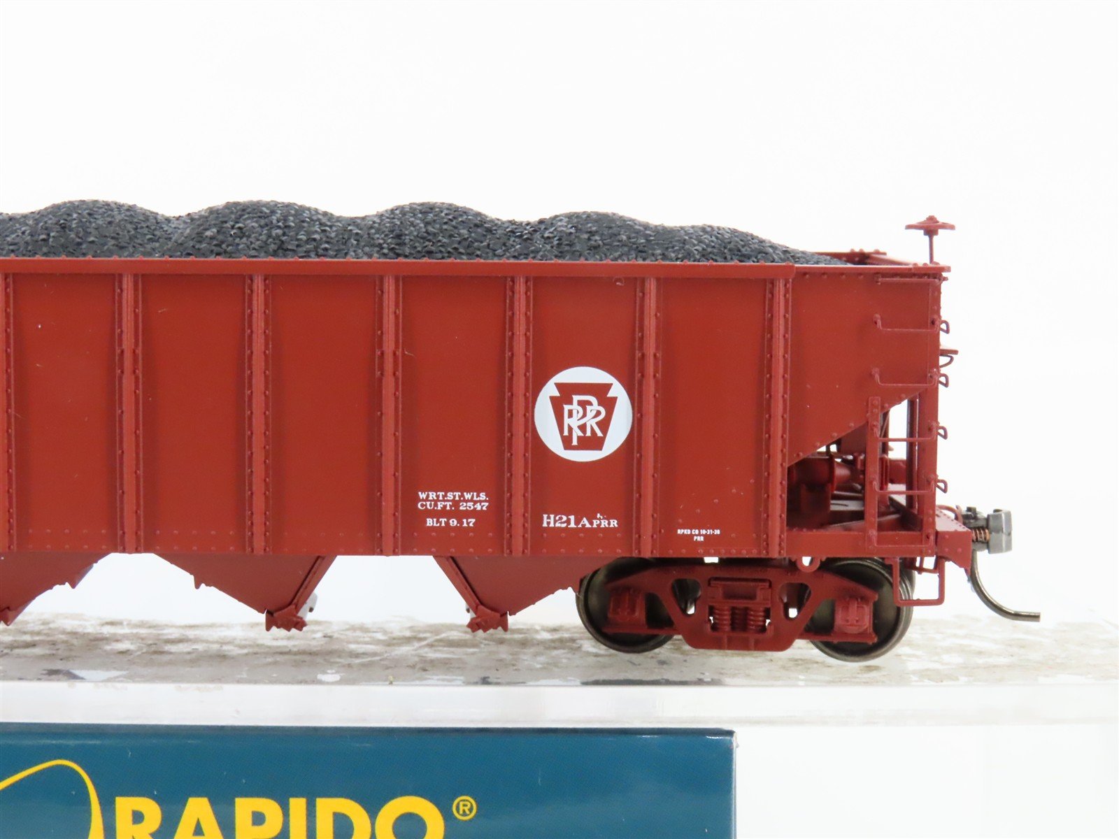 HO Scale Rapido 178003A PRR Pennsylvania H21A 4-Bay Hopper #743816 w/ Coal Load