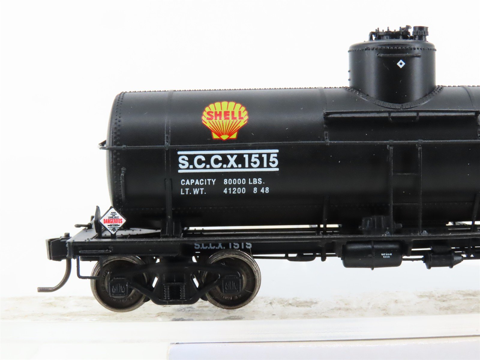 HO Scale Proto 2000 SCCX Shell Oil 8k Gal Type 21 Single Dome Tankcar #1515