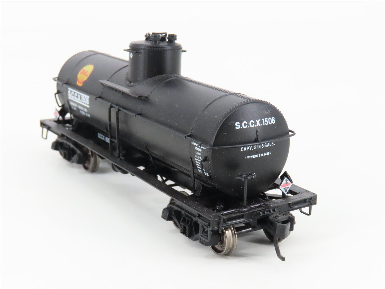 HO Scale Proto 2000 SCCX Shell Oil 8k Gal Type 21 Single Dome Tankcar #1508
