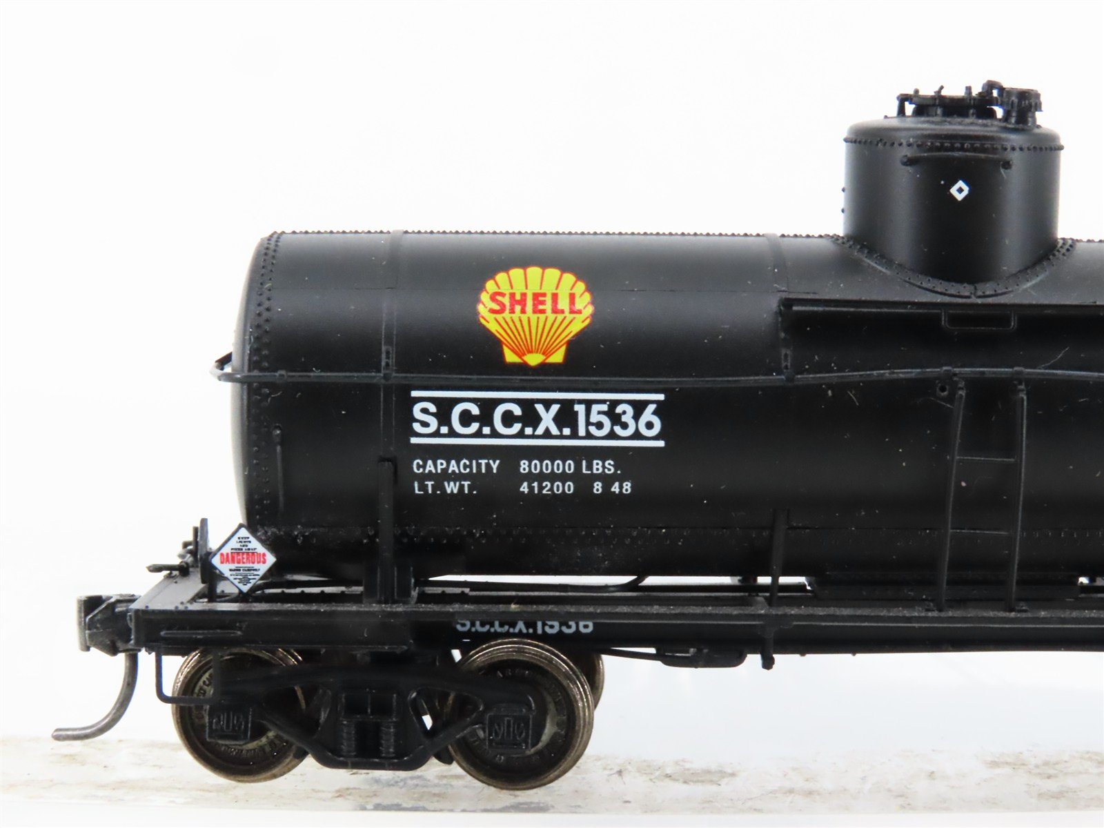 HO Scale Proto 2000 SCCX Shell Oil 8k Gal Type 21 Single Dome Tankcar #1508