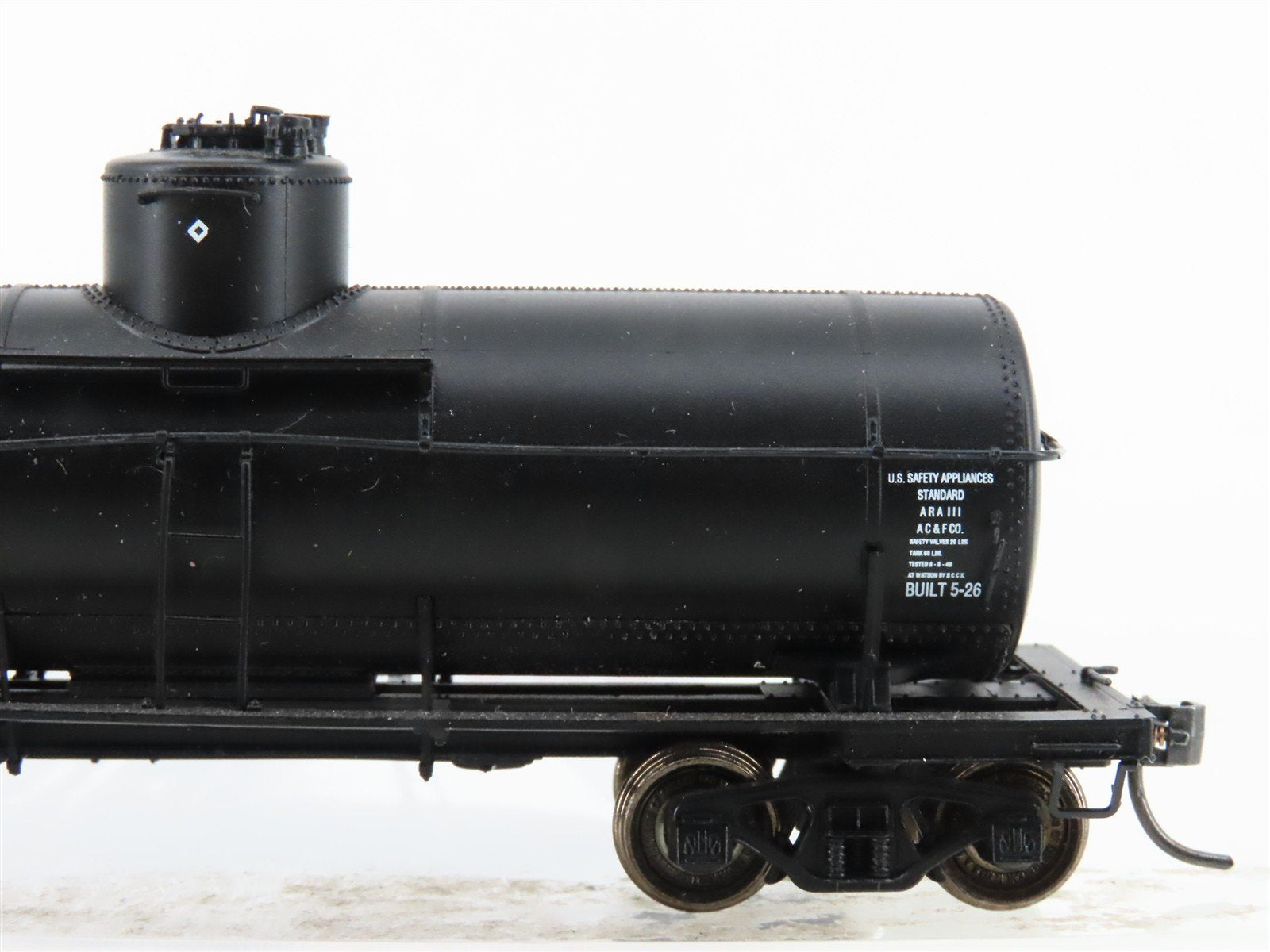 HO Scale Proto 2000 SCCX Shell Oil 8k Gal Type 21 Single Dome Tankcar #1508