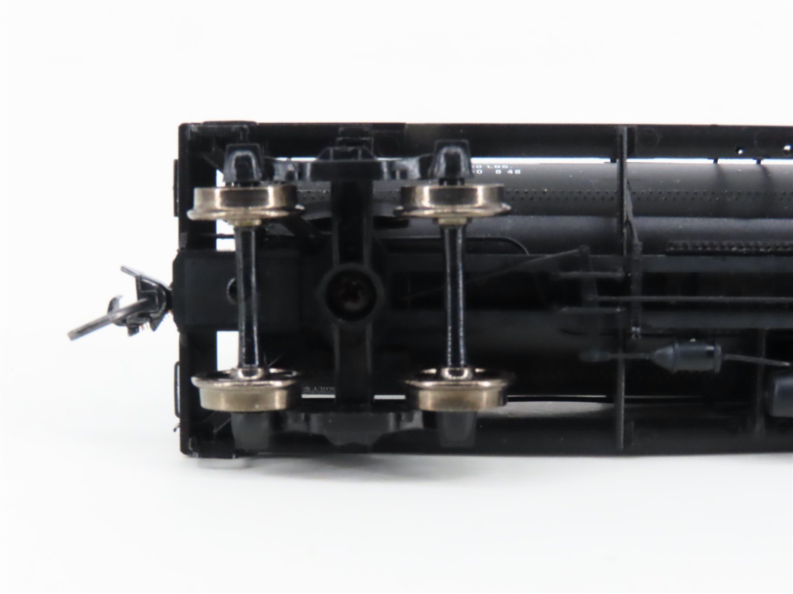 HO Scale Proto 2000 SCCX Shell Oil 8k Gal Type 21 Single Dome Tankcar #1508