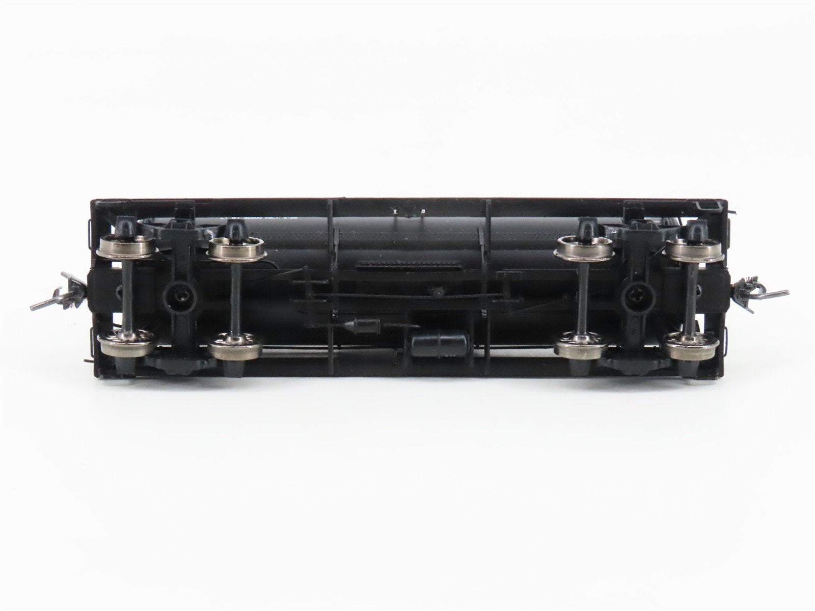 HO Scale Proto 2000 30652 RPX Shell 8k Gal Type 21 Single Dome Tankcar #2490