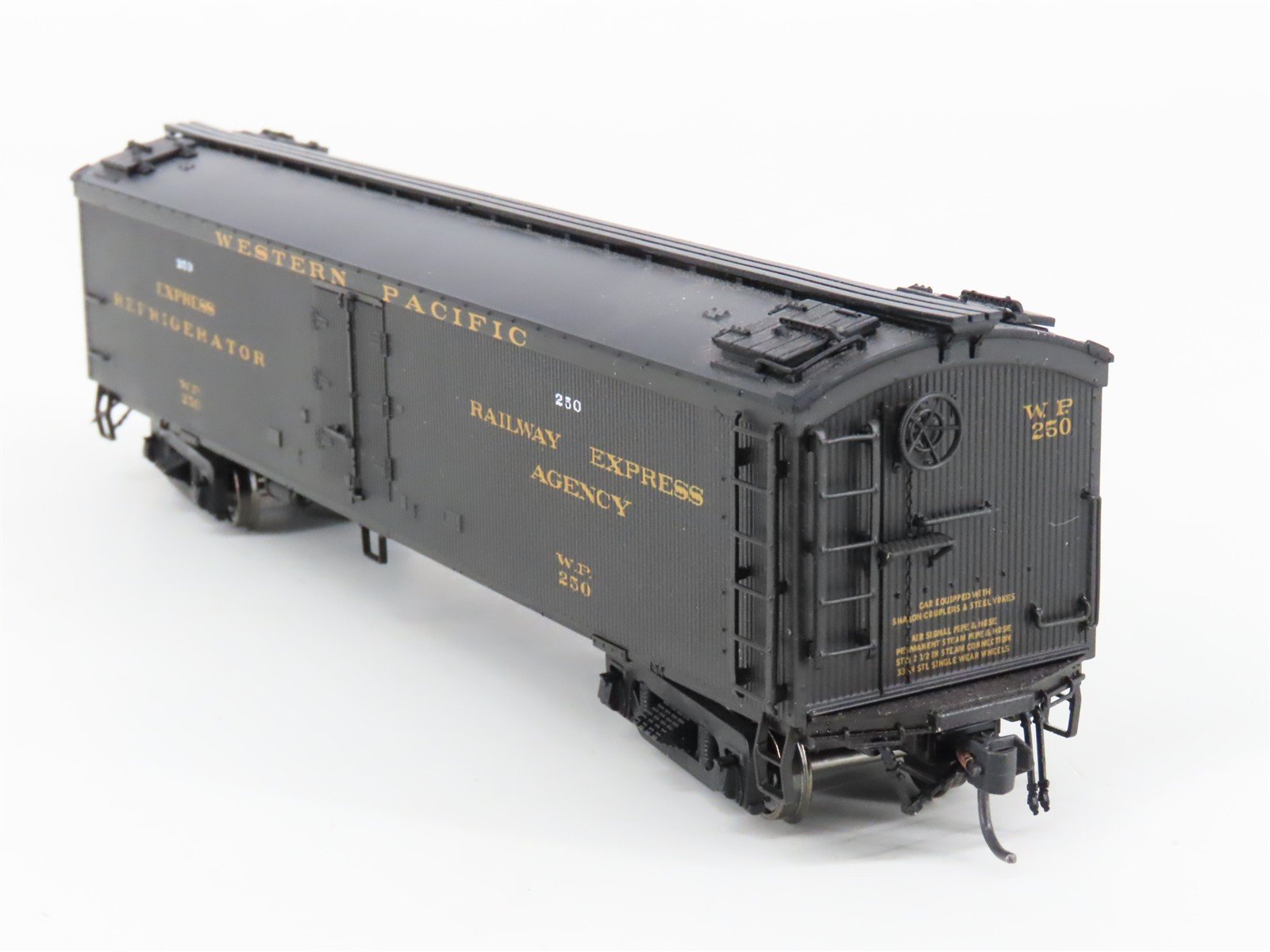 HO Scale Broadway Limited BLI 880 WP Western Pacific 53' Express Reefer #250