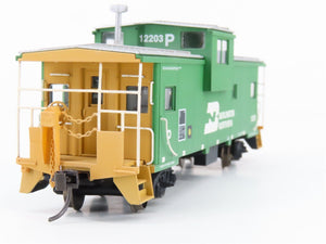 HO Atlas 1901-2 BN Burlington Northern Wide Vision Caboose #12203 Weathered