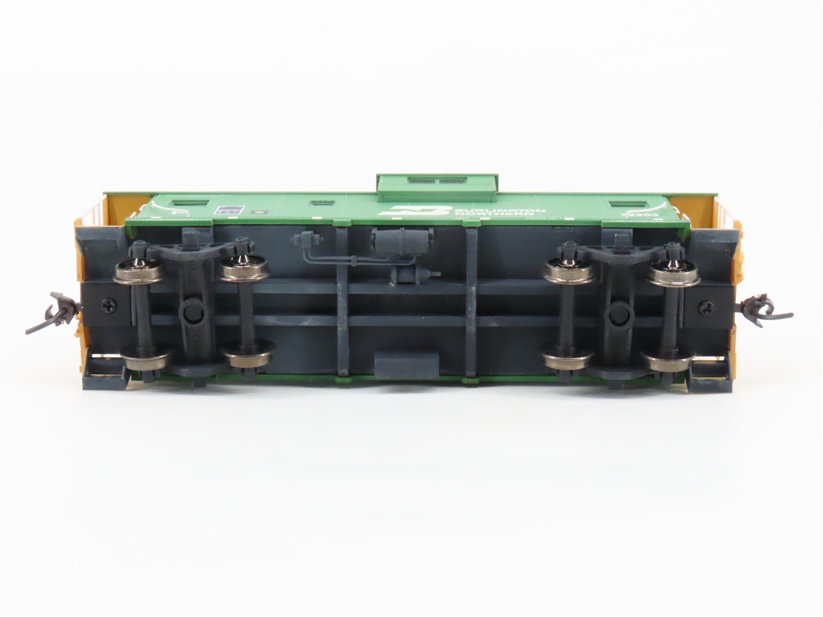 HO Atlas 1901-2 BN Burlington Northern Wide Vision Caboose #12203 Weathered