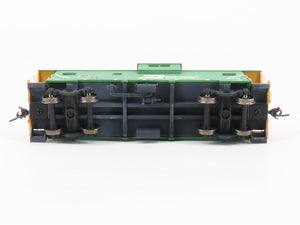 HO Atlas 1901-2 BN Burlington Northern Wide Vision Caboose #12203 Weathered