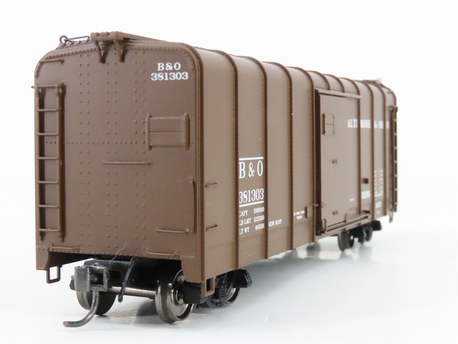 HO Scale Fox Valley FVM 30303 B&O Baltimore & Ohio Wagontop Boxcar #381303