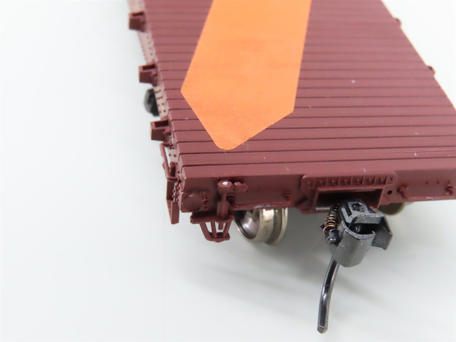HO Scale Red Caboose RC-22171 WP Western Pacific 42' Fishbelly Flatcar #2869