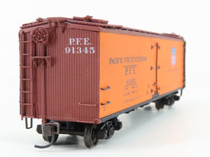 HO Red Caboose RR-34124-2 PFE Union Pacific R-30-12-9 Reefer #91345 Weathered