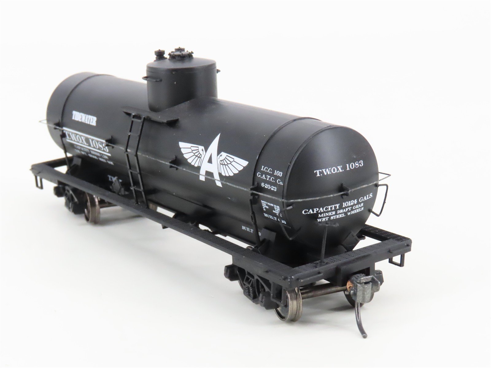 HO Scale Red Caboose RR-33054-01 TWOX Tidewater Single Dome Tankcar #1083