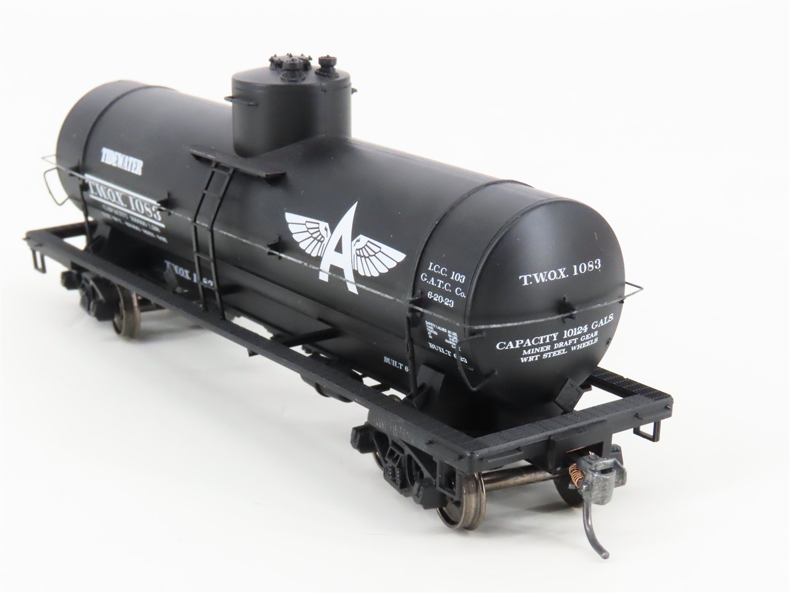 HO Scale Red Caboose RR-33054-01 TWOX Tidewater Single Dome Tankcar #1083