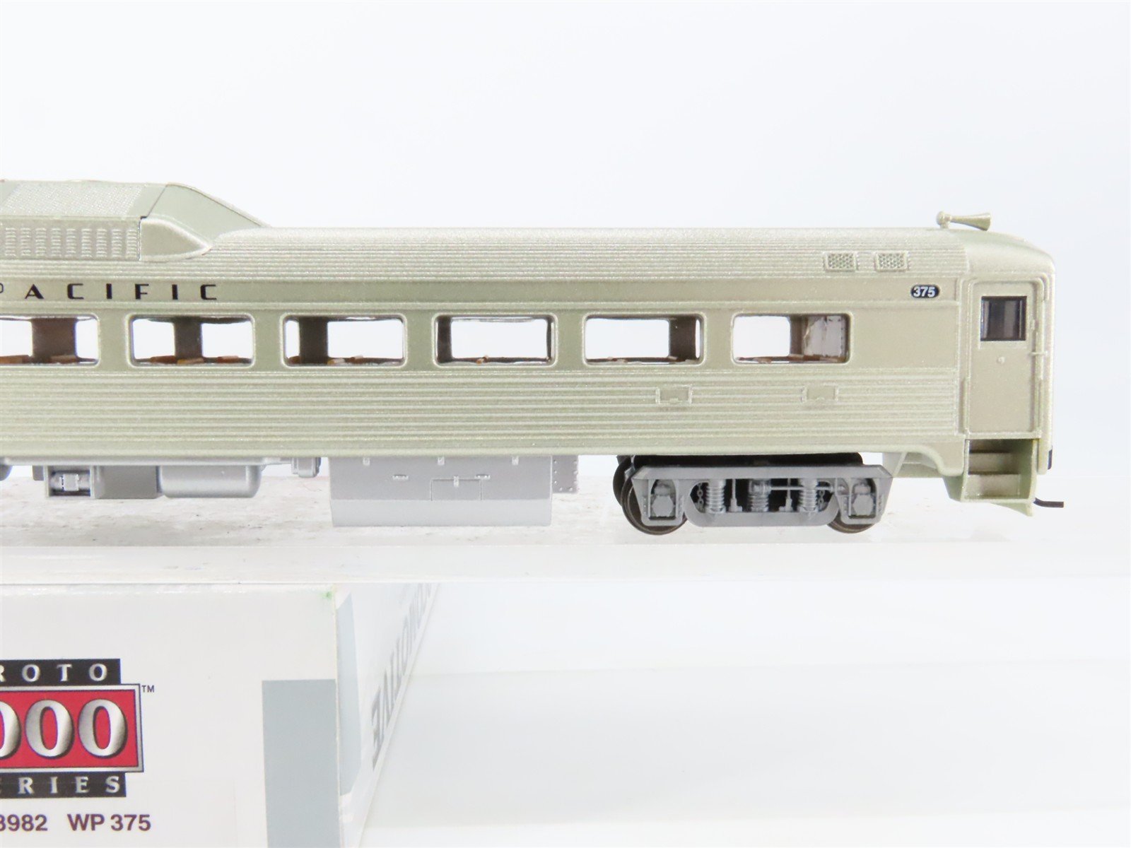 HO Scale Proto 1000 23982 WP Western Pacific RDC Diesel Passenger Car #375