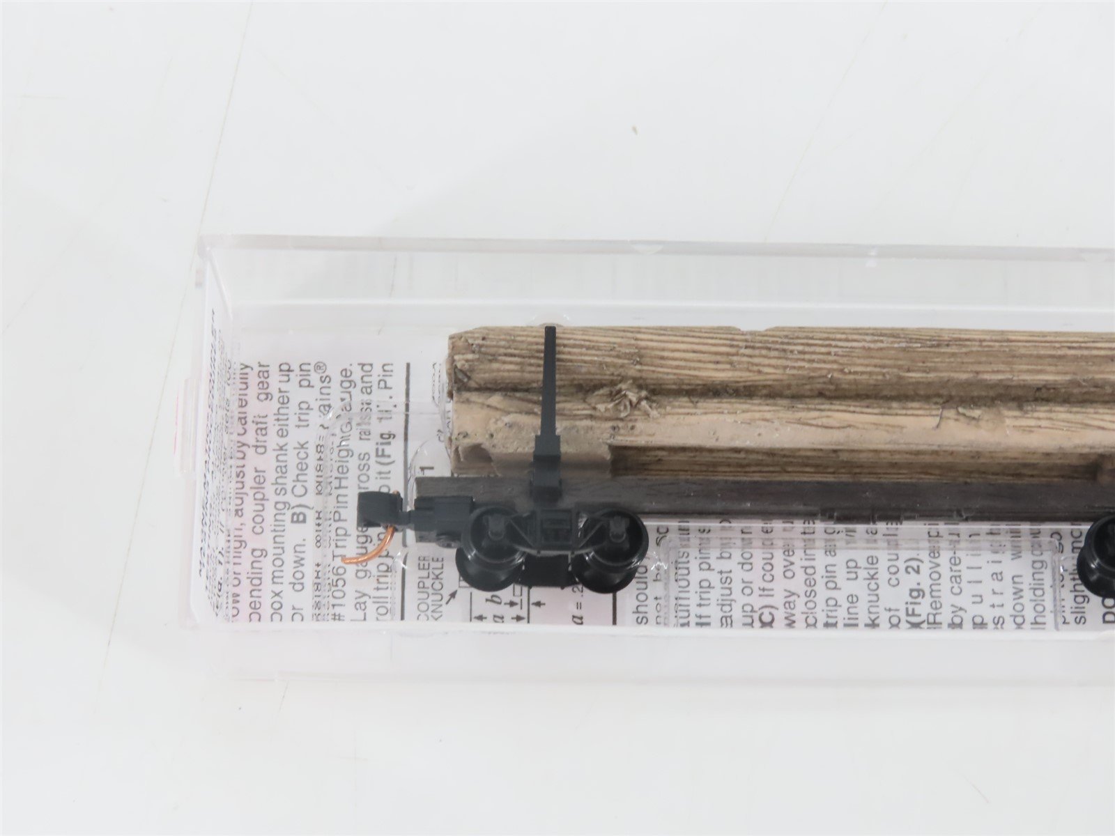 N Scale Micro-Trains MTL 11400050 40' Modern Log Car w/ Uprights & Log Load