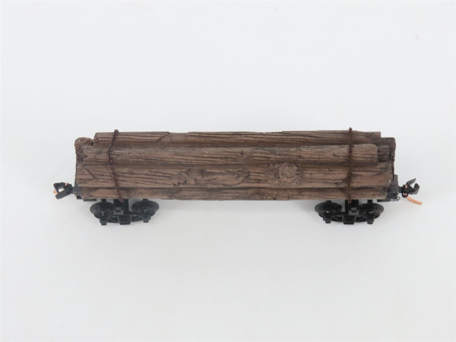 N Scale Micro-Trains MTL 113040 40' Skeleton Log Car w/ Log Load