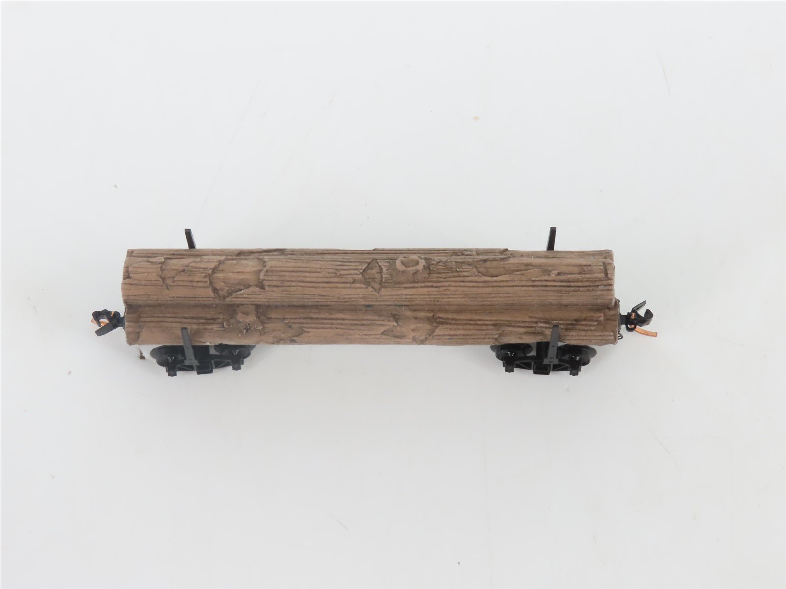 N Scale Micro-Trains MTL 11400040 40' Modern Log Car w/ Uprights & Log Load