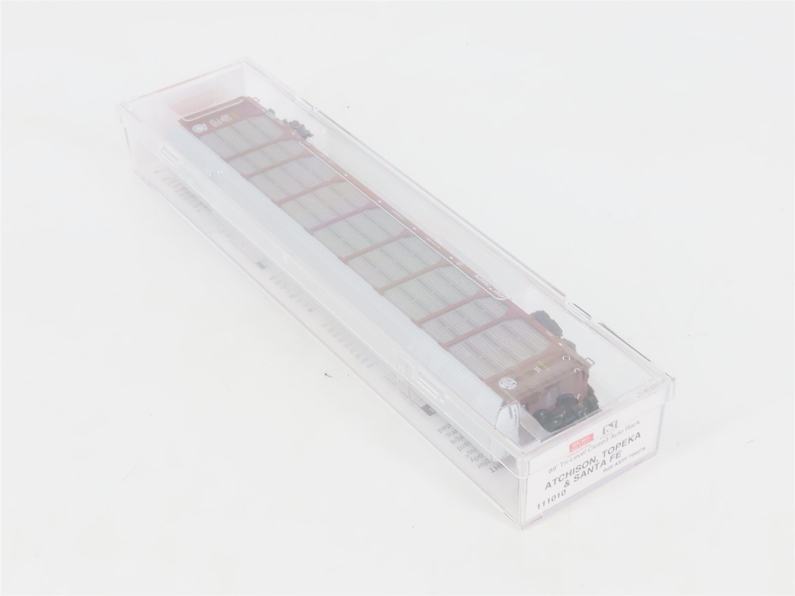 N Micro-Trains MTL 111010 ATSF Santa Fe 89' Tri-Level Closed Auto Rack #700276