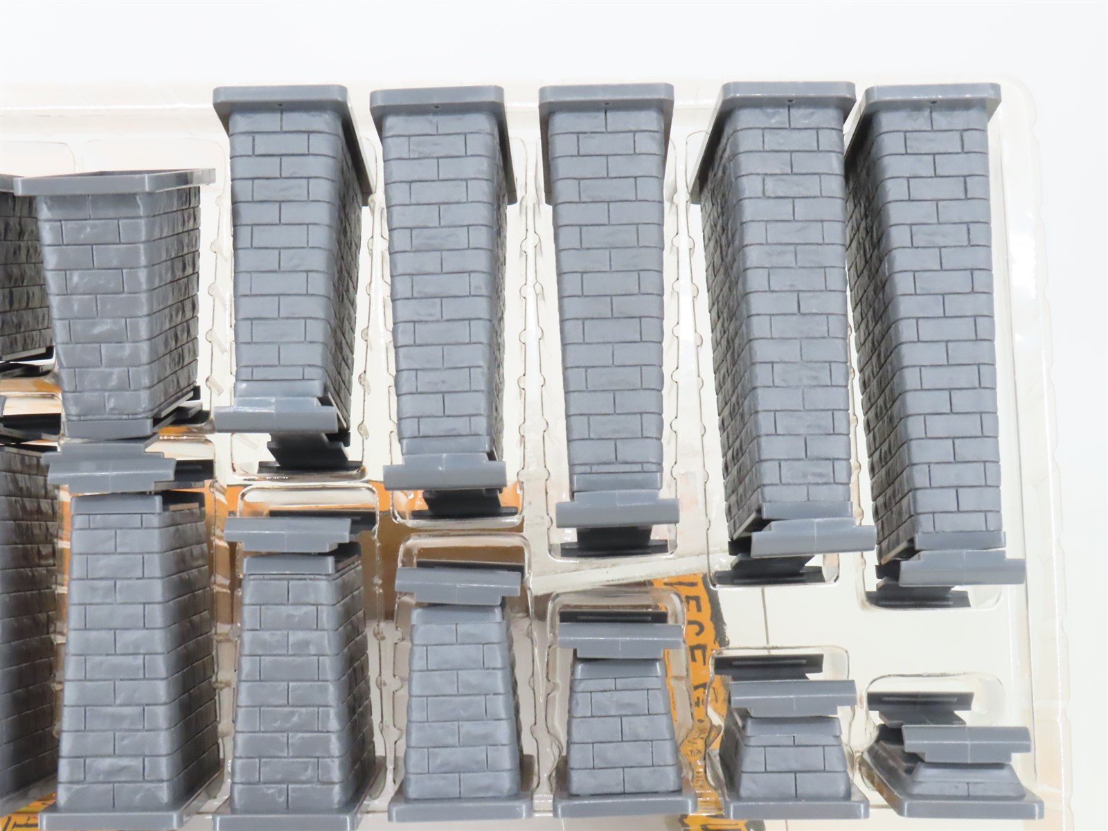 O 1/48 Scale MTH RailKing 40-1033 Graduated 24-Piece Trestle System