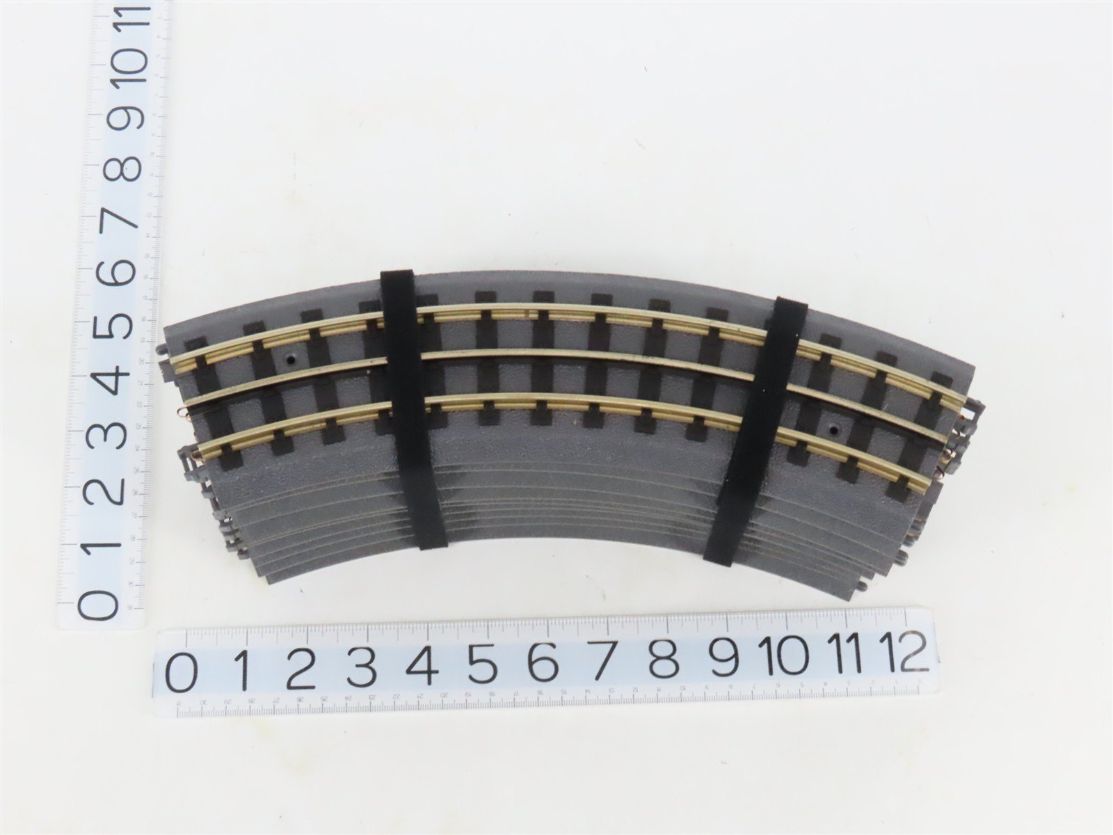O Gauge 3-Rail MTH RailKing 40-1002 RealTrax O-31 Curved Track 27-Pack