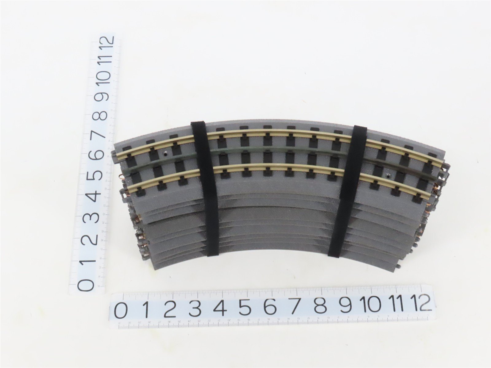 O Gauge 3-Rail MTH RailKing 40-1002 RealTrax O-31 Curved Track 27-Pack