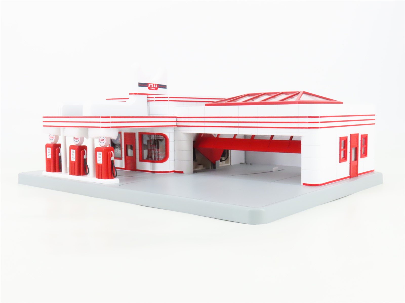 O Scale MTH Rail King 30-9106 ESSO Operating Gas Station