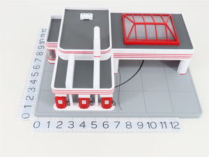 O Scale MTH Rail King 30-9106 ESSO Operating Gas Station