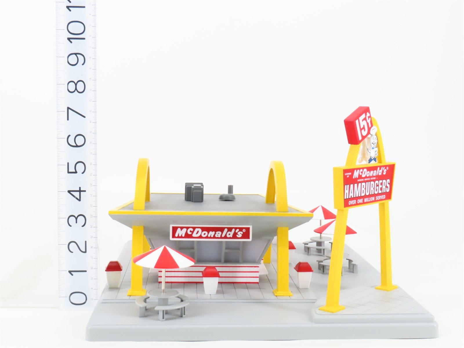 O Scale MTH Rail King 30-9034 Original McDonalds Restaurant