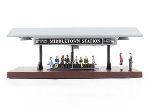O Scale MTH Rail King 30-9107 Operating Passenger Station Platform
