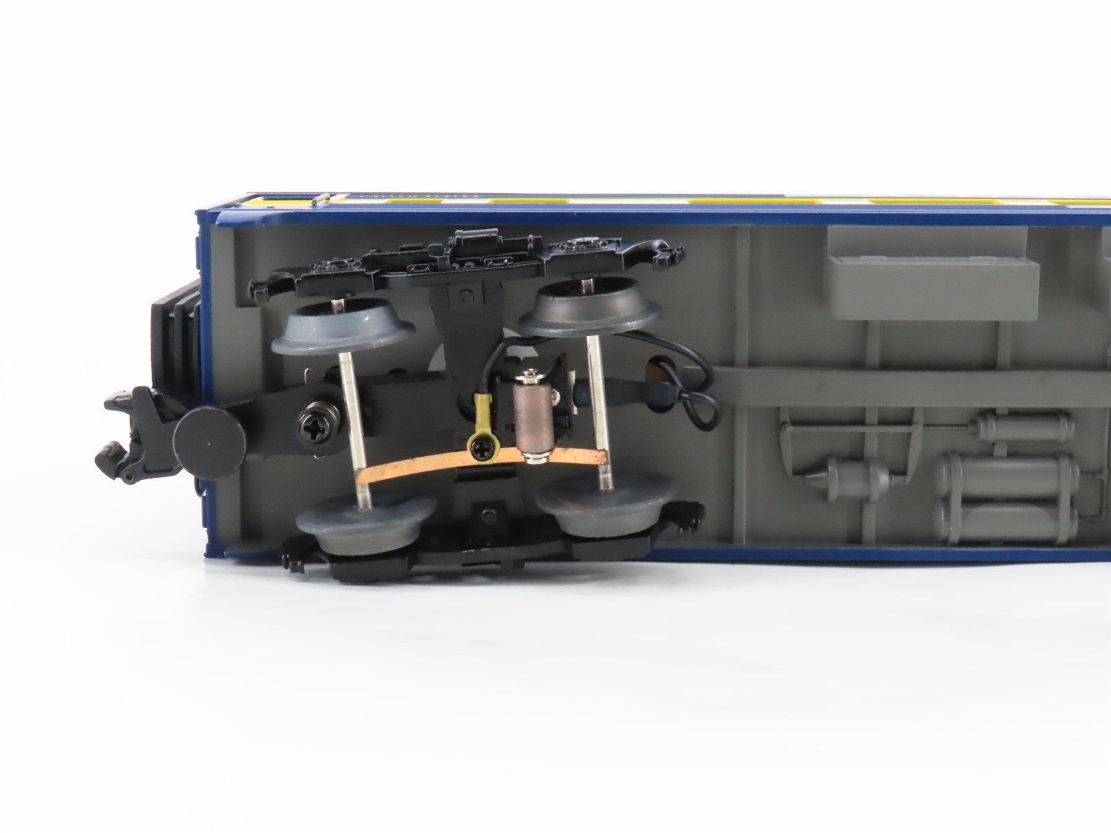 O Gauge 3-Rail Lionel 6-39053 ARR Alaska Streamliner Passenger 2-Car Pack