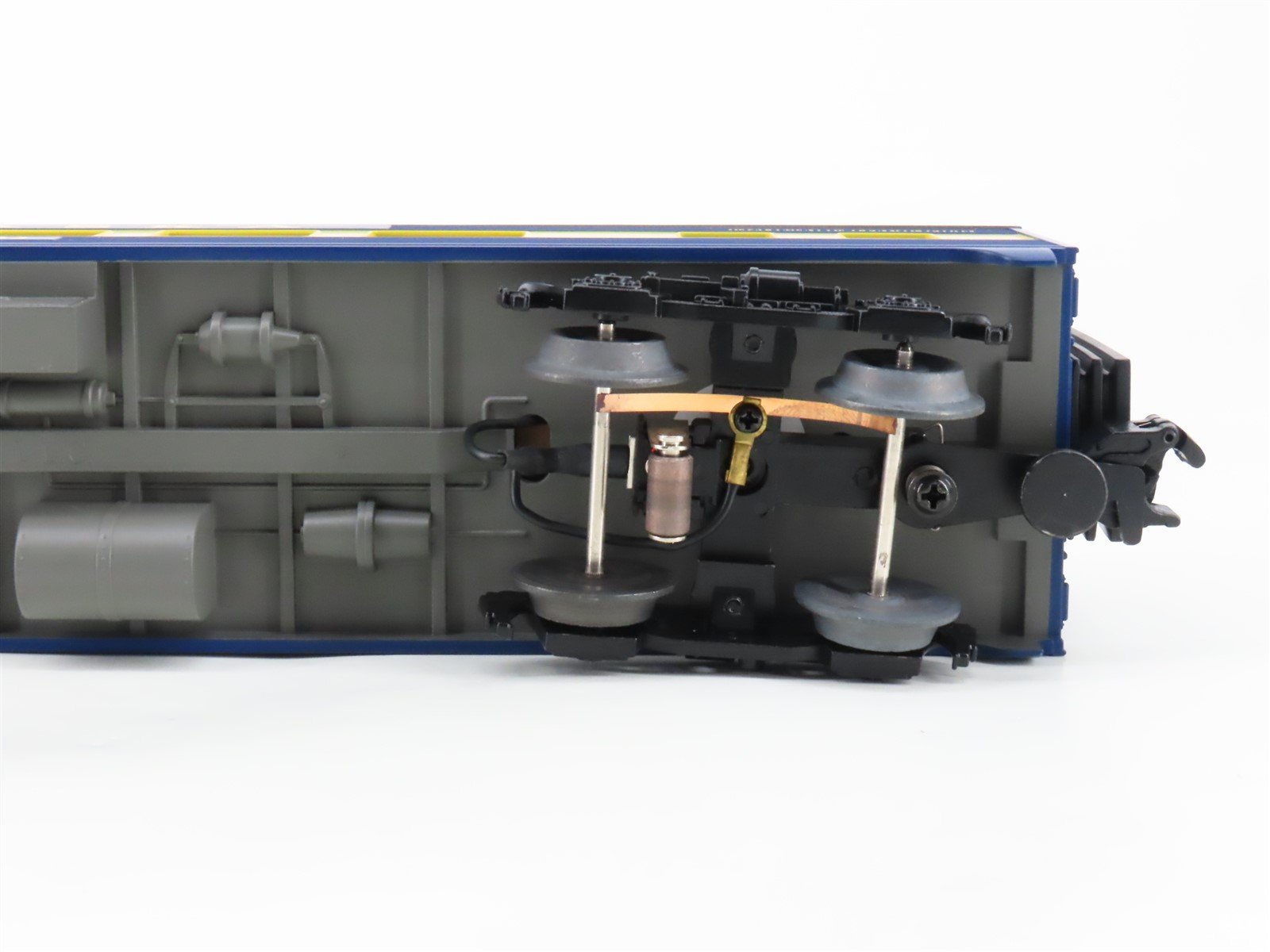 O Gauge 3-Rail Lionel 6-39053 ARR Alaska Streamliner Passenger 2-Car Pack