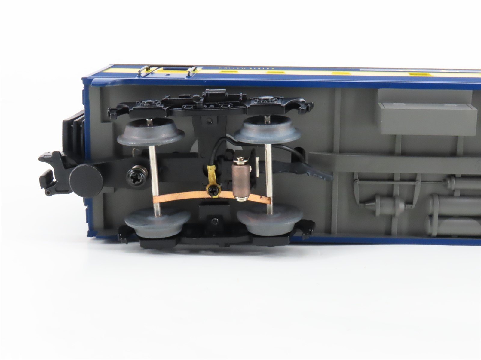 O Gauge 3-Rail Lionel 6-39053 ARR Alaska Streamliner Passenger 2-Car Pack