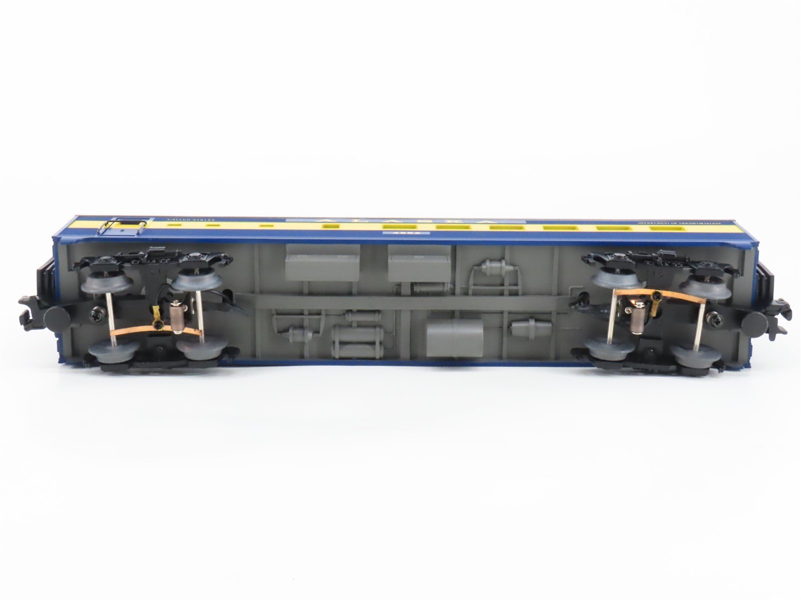 O Gauge 3-Rail Lionel 6-39053 ARR Alaska Streamliner Passenger 2-Car Pack