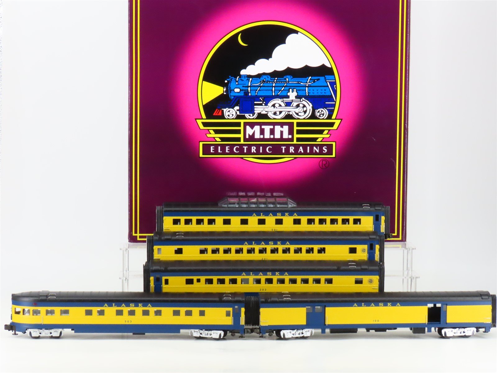 O Gauge 3-Rail MTH 20-6518 ARR Alaska 70' Streamlined Passenger 5-Car Set