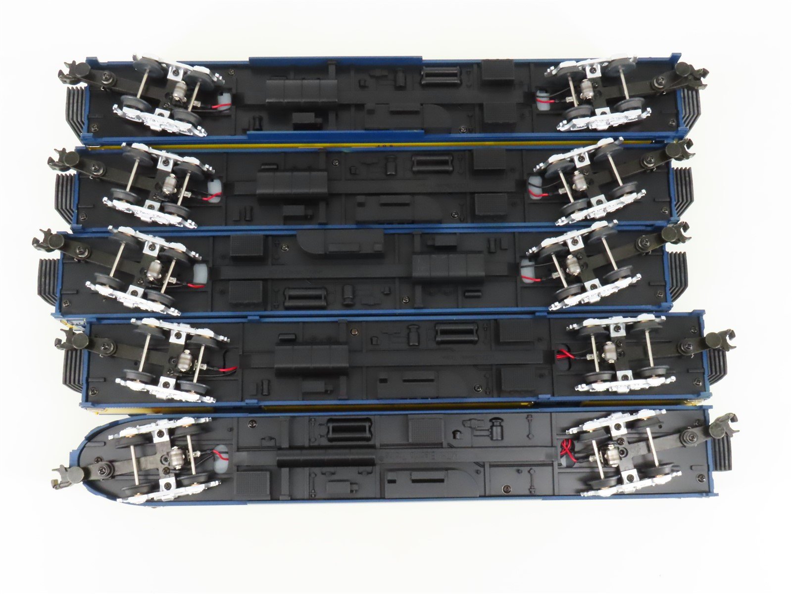 O Gauge 3-Rail MTH 20-6518 ARR Alaska 70' Streamlined Passenger 5-Car Set