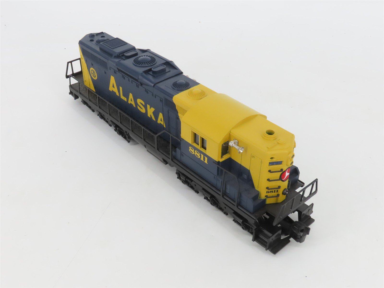 O Gauge 3-Rail Lionel 6-18811 ARR Alaska SD9 Diesel Locomotive #8811