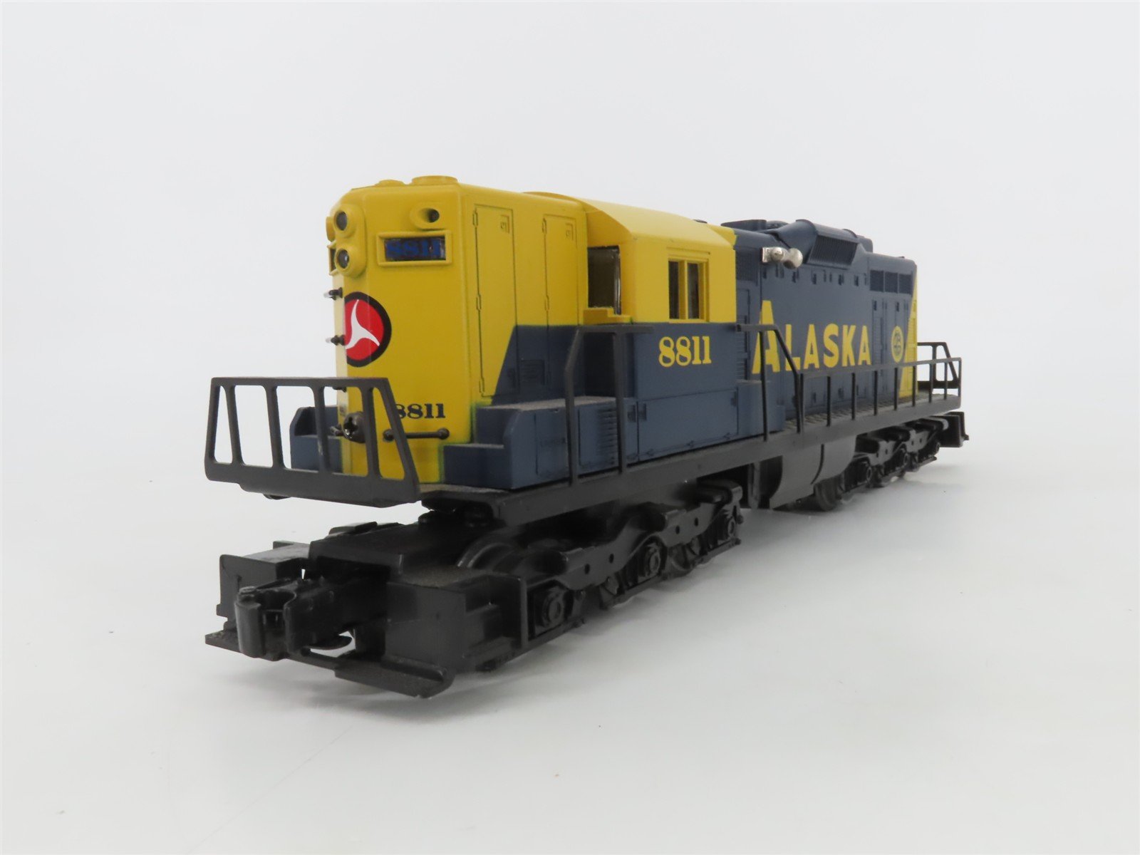 O Gauge 3-Rail Lionel 6-18811 ARR Alaska SD9 Diesel Locomotive #8811