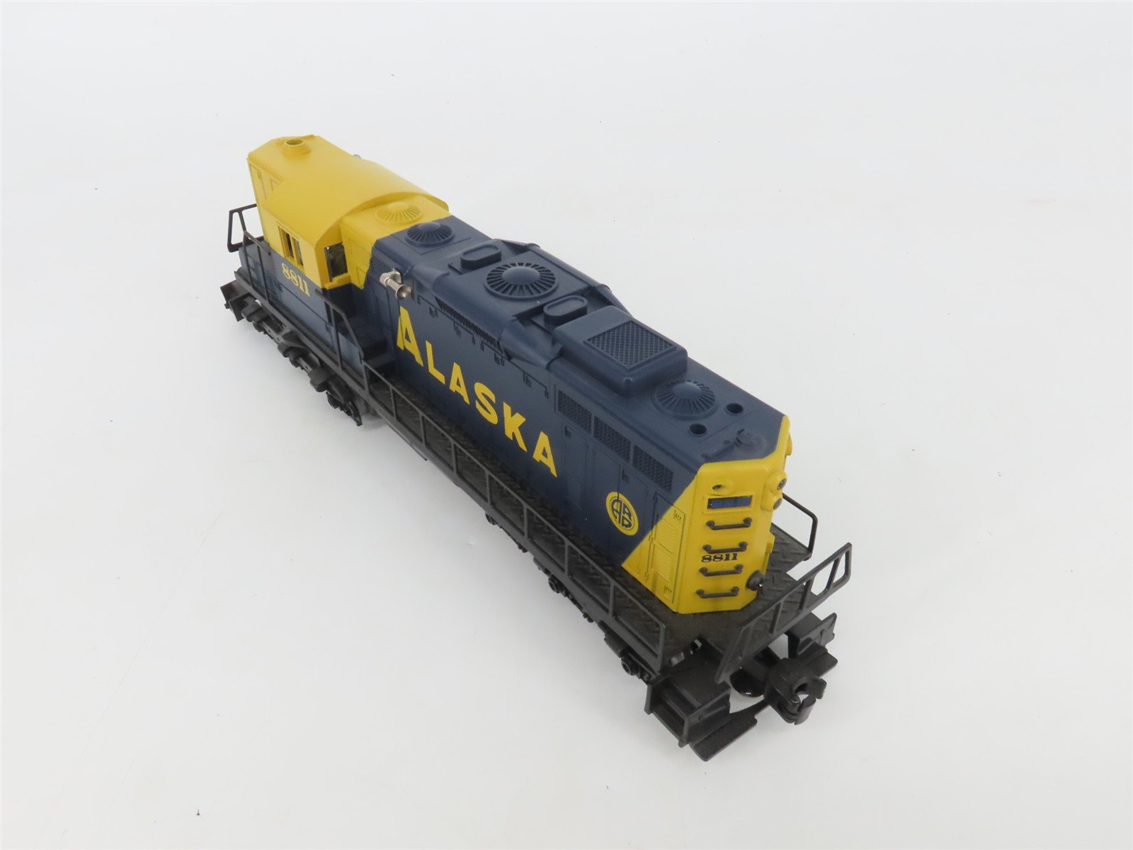 O Gauge 3-Rail Lionel 6-18811 ARR Alaska SD9 Diesel Locomotive #8811