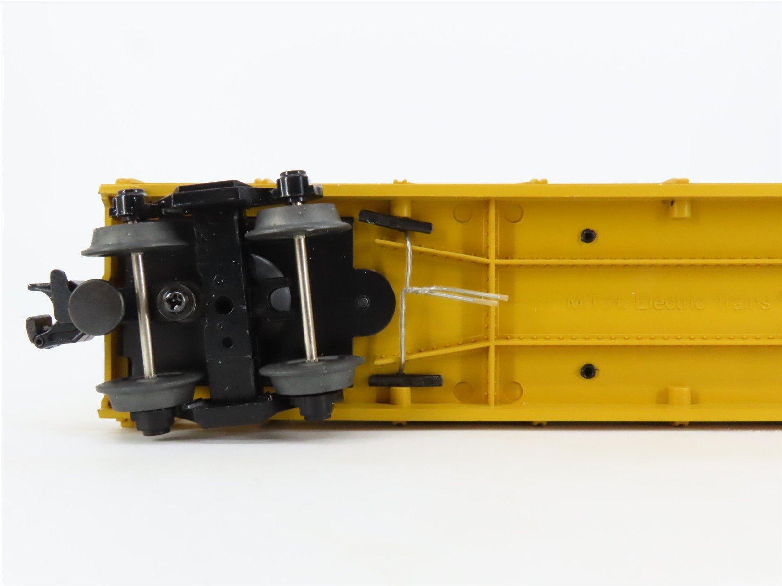 O27 Gauge 3-Rail MTH RailKing 30-7674 UP Auto Carrier #11071 w/ Ertl T-Birds
