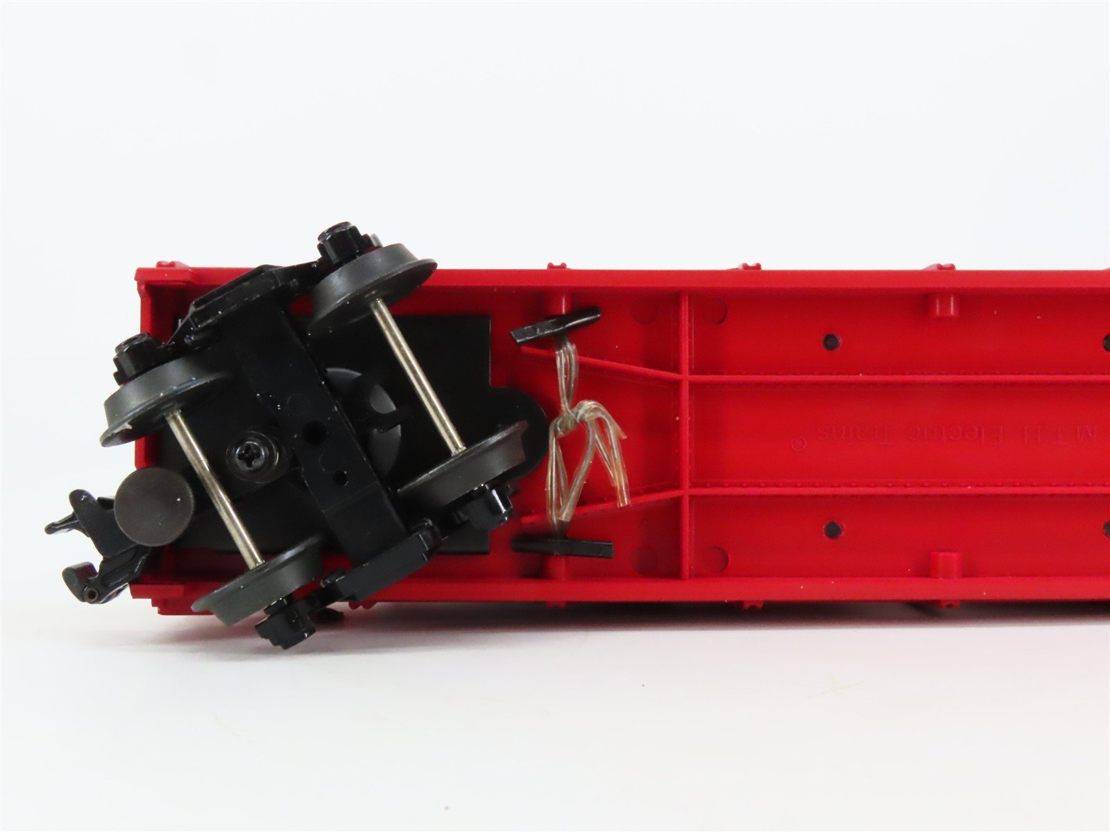 O27 3-Rail MTH RailKing 30-7659 ATSF Auto Carrier #11070 w/ Ertl '52 Cadillacs