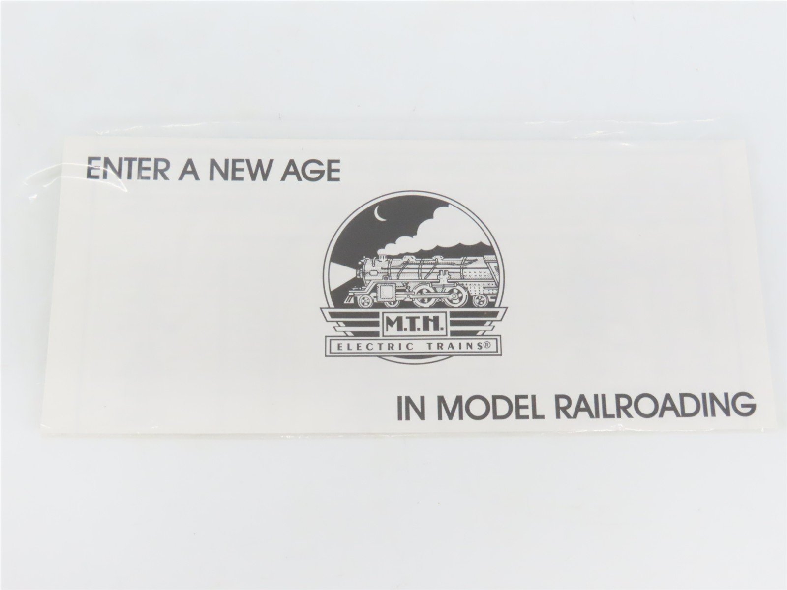O27 3-Rail MTH RailKing 30-7659 ATSF Auto Carrier #11070 w/ Ertl '52 Cadillacs